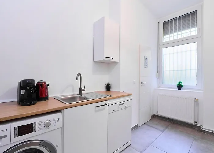 Yasmin Stilvolles Naehe Mauerpark Apartament