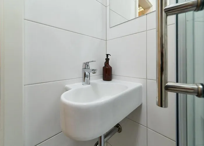 Yasmin Stilvolles Naehe Mauerpark *