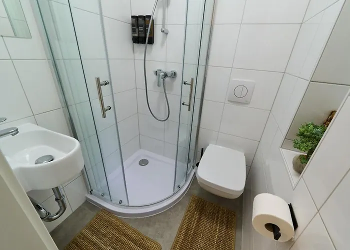 Yasmin Stilvolles Naehe Mauerpark Berlin