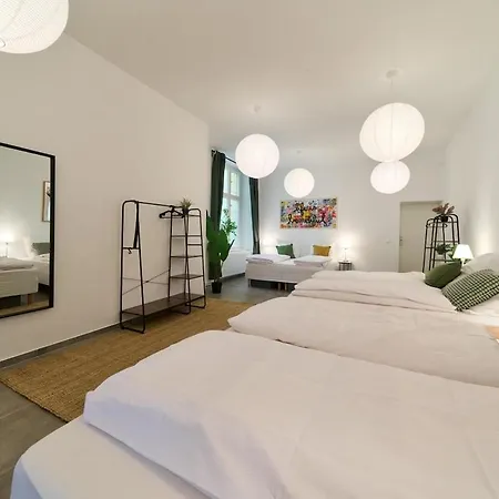 Yasmin Stilvolles Naehe Mauerpark Appartement *