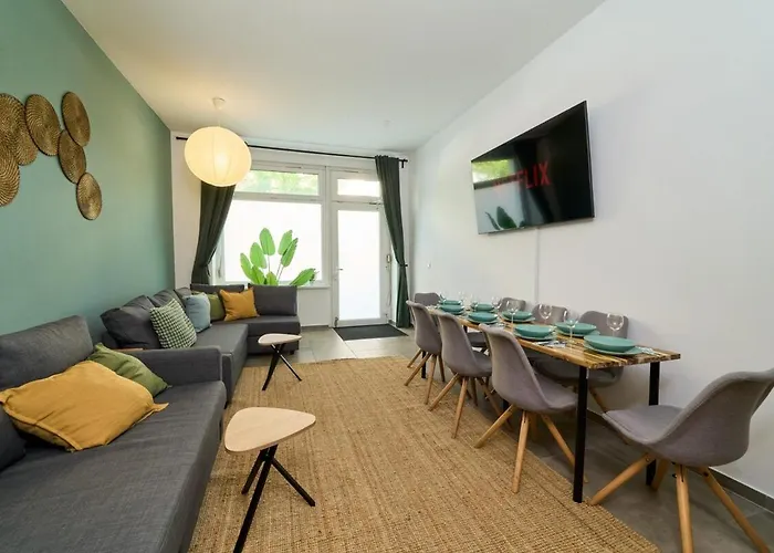 Yasmin Stilvolles Naehe Mauerpark *