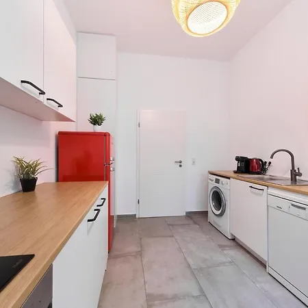 Yasmin Stilvolles Naehe Mauerpark Apartment *