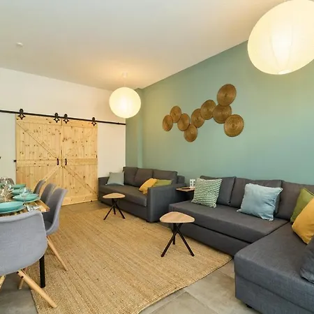 Yasmin Stilvolles Naehe Mauerpark Berlin